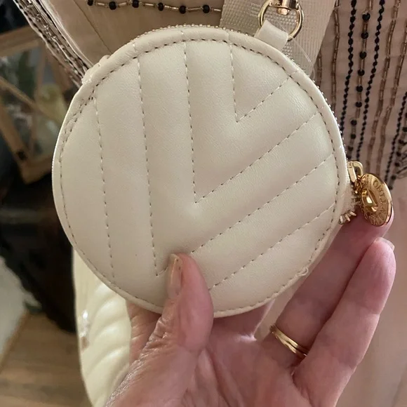 NWT Valentino Orlandoi White Quilted Cross Body - Picture 3 of 9